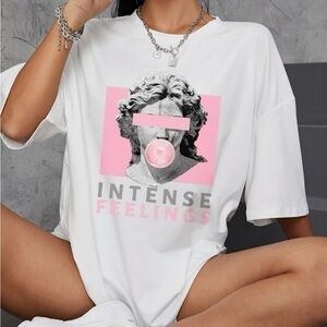 Sculpture & Letter Graphic Drop Shoulder Tee